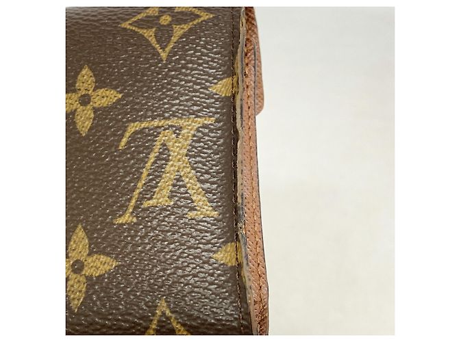 Louis Vuitton Billetera Tri-fold Monogram Victorine M62472 - vista 7