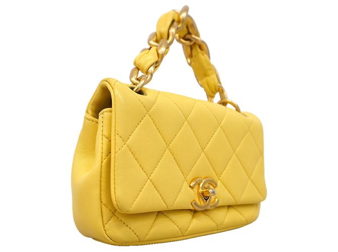 Borsa a tracolla Mini Matelassé con catena Chanel - vista 2