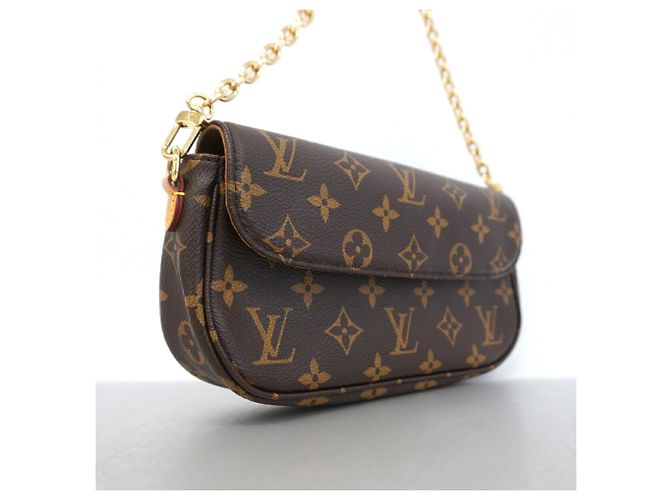 Bolsa Louis Vuitton Monogram Wallet-on-Chain Ivy - vista 2