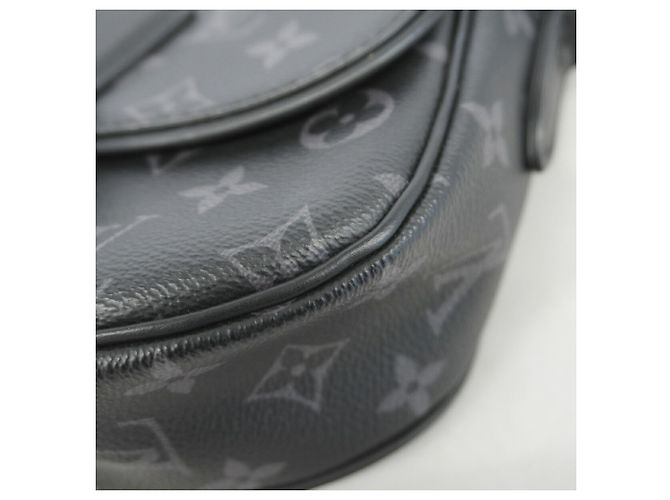 Borsa a tracolla Louis Vuitton Monogram Eclipse Montsouris PM - vista 6