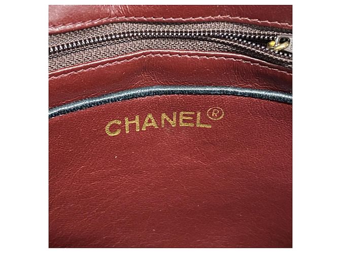 Chanel Matelassé Schultertasche mit Kette - Ansicht 5