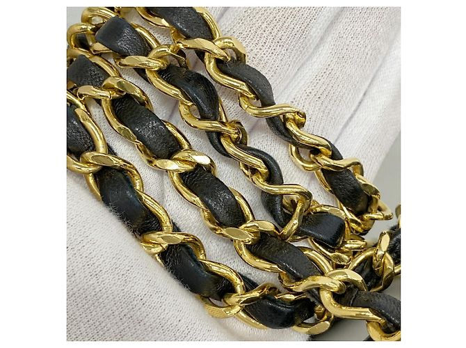 Chanel Matelassé Schultertasche mit Kette - Ansicht 9