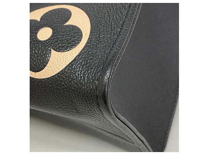 Louis Vuitton Monogram Empreinte Bicolor OnTheGo MM Tote Bag - Ansicht 6