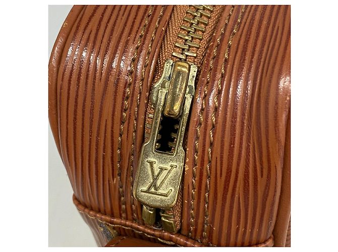 Borsa a tracolla Louis Vuitton Epi Jeune Fille - vista 13