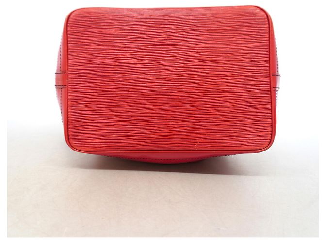 Sac à épaule Louis Vuitton Epi Noe M44007 - vue 3