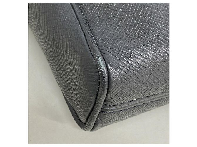 Sac à épaule Louis Vuitton Taiga Alex - vue 6