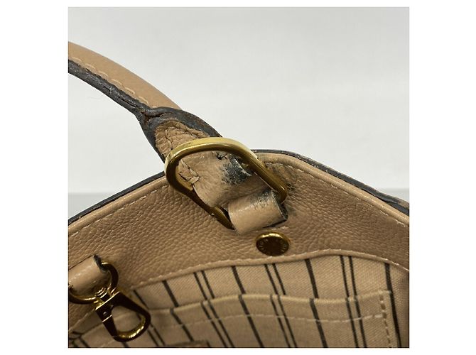 Bolsa Louis Vuitton Monogram Empreinte Montaigne BB - vista 9