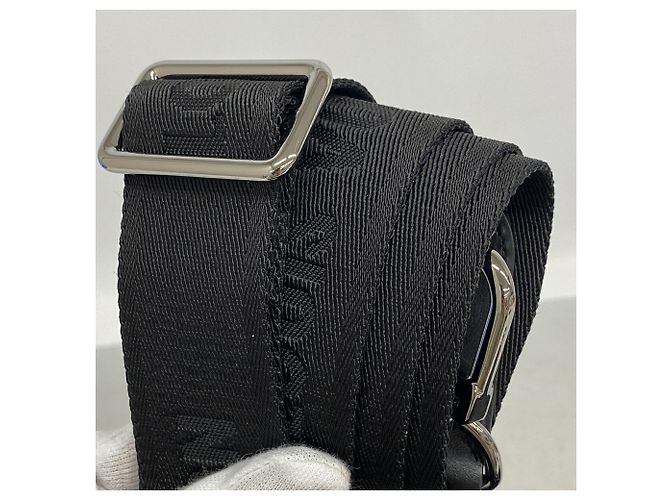Sac à main Louis Vuitton Monogram Eclipse Keepall Bandoulière 25 - vue 9