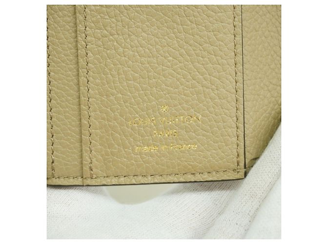 Cartera Louis Vuitton Tri-fold en Tourterelle - vista 4