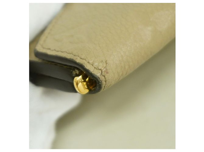 Cartera Louis Vuitton Tri-fold en Tourterelle - vista 6