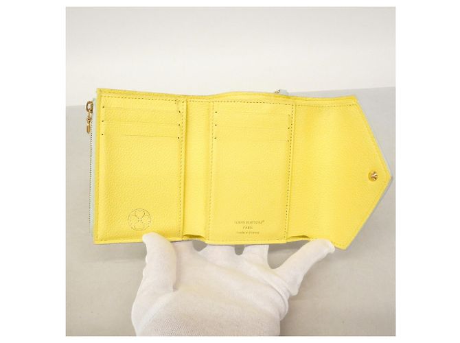 Louis Vuitton Tri-fold Wallet in Sky Blue - Ansicht 4
