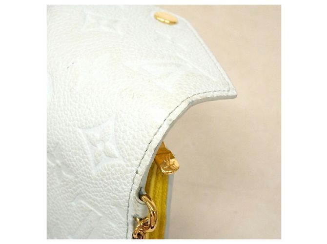 Louis Vuitton Tri-fold Wallet in Sky Blue - Ansicht 8