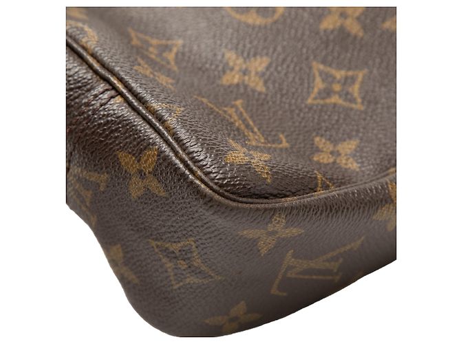 Louis Vuitton Brown Monogram Trousse Toilette 23 - vista 7