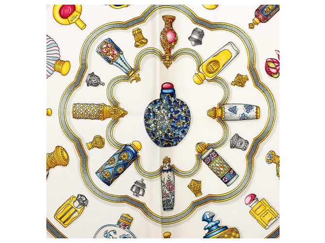 Pañuelo de seda Hermès White Qu Importe Le Flacon 90 - vista 2