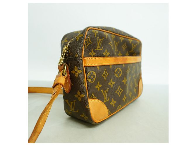 Borsa a tracolla Louis Vuitton Monogram Trocadero 27 - vista 2