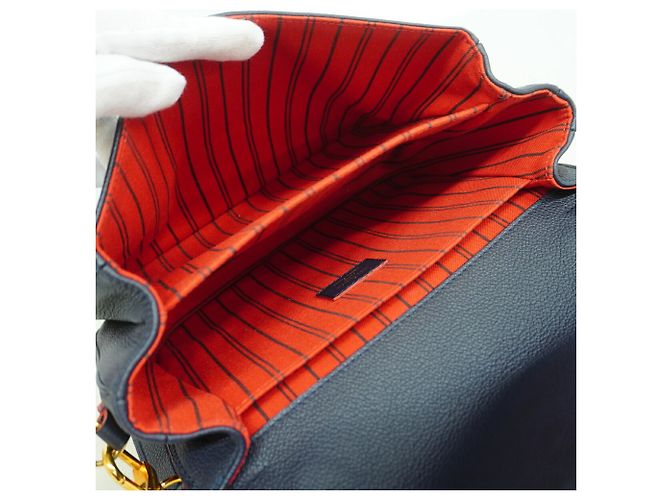 Sac à main Louis Vuitton Monogram Empreinte Pochette Metis MM - vue 4