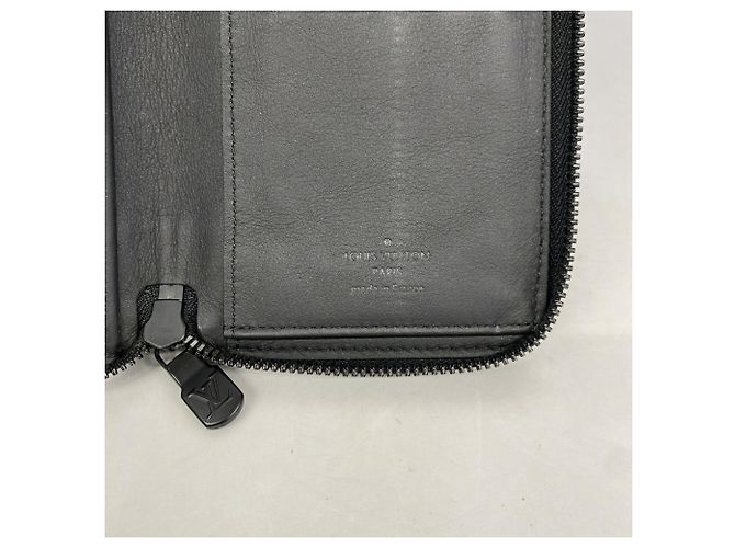 Portafoglio Zippy Louis Vuitton Monogram Shadow - vista 4