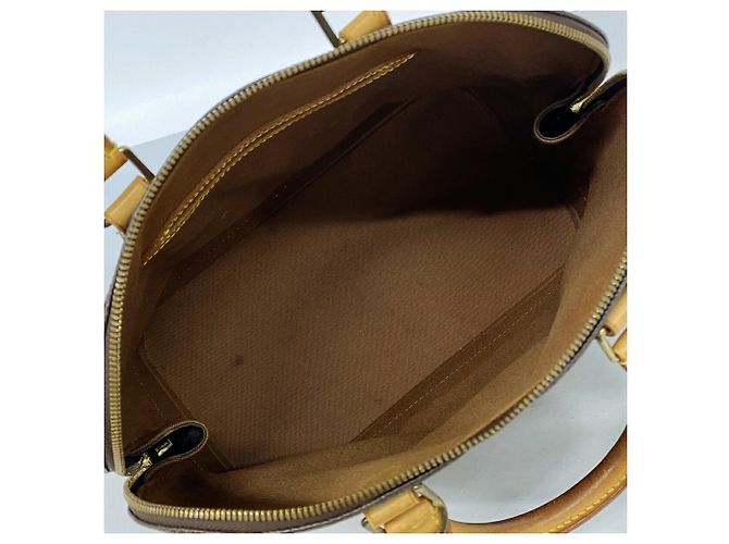 Bolso Louis Vuitton Alma Monogram - vista 4