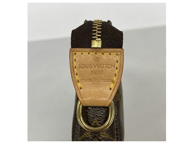 Louis Vuitton Monogram Cherry Pochette Accessoires - vue 5