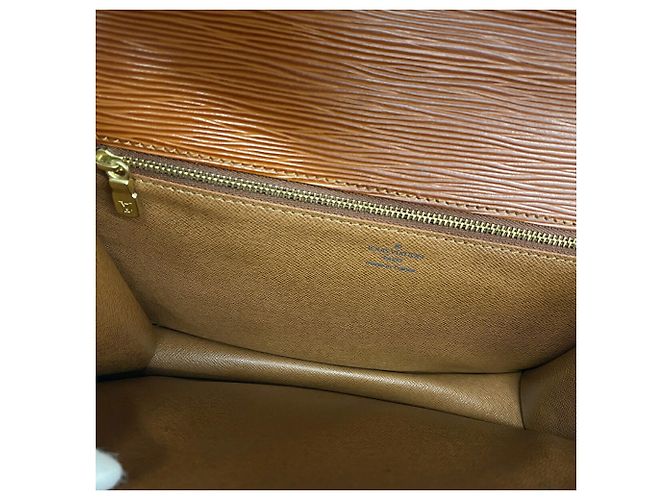 Borsa Louis Vuitton Epi Monceau in Kenyan Brown - vista 4
