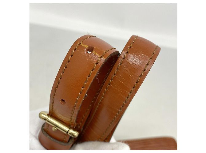 Borsa Louis Vuitton Epi Monceau in Kenyan Brown - vista 9