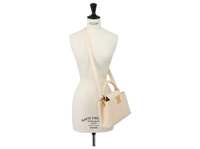 Bolsa Louis Vuitton Capucines BB - vista 10