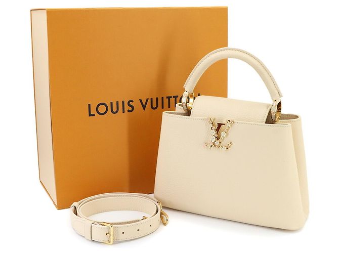 Bolsa Louis Vuitton Capucines BB - vista 2