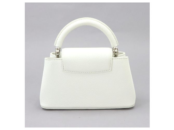 Louis Vuitton Capucines EW MINI Handtasche - Ansicht 3