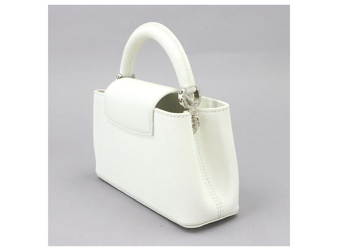 Louis Vuitton Capucines EW MINI Handtasche - Ansicht 4