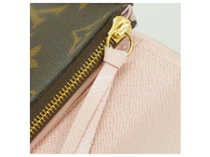 Cartera Tri-fold Louis Vuitton en Rose Ballerine - vista 8