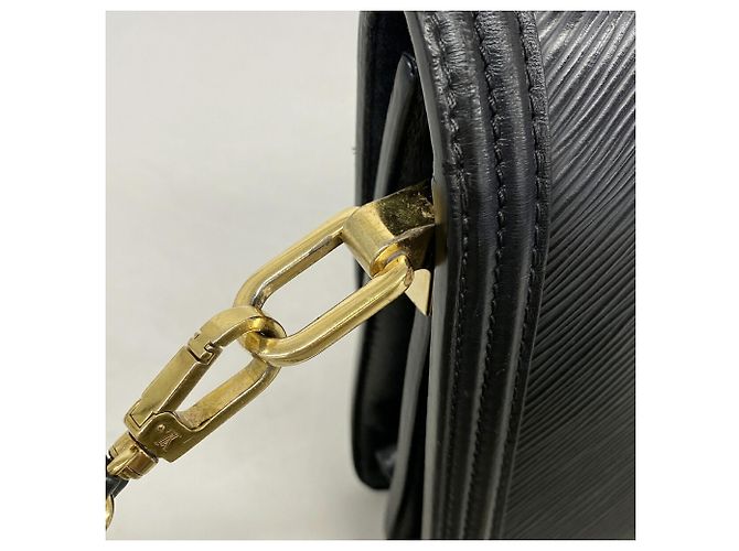 Bolso de hombro Louis Vuitton Epi Dauphine MM - vista 7