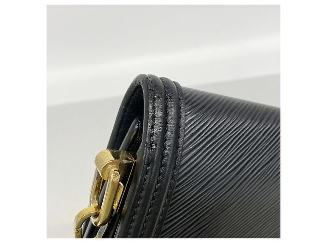 Bolso de hombro Louis Vuitton Epi Dauphine MM - vista 8