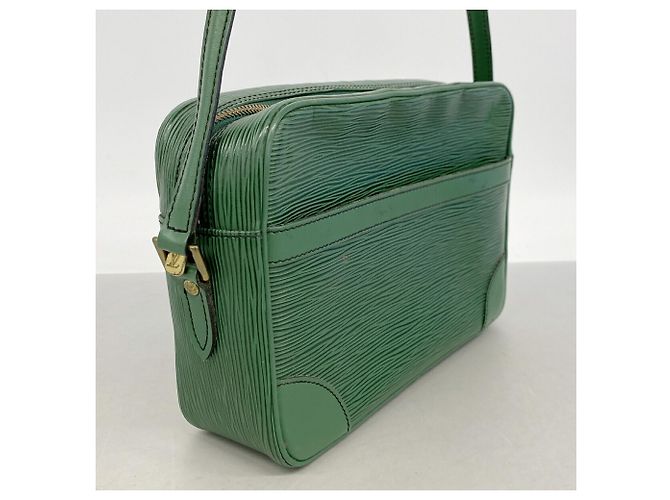 Borsa a tracolla Louis Vuitton Epi Trocadero 27 - vista 2