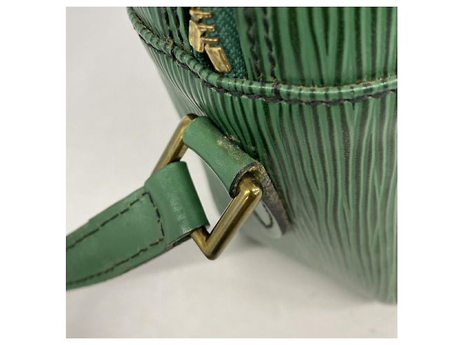 Borsa a tracolla Louis Vuitton Epi Trocadero 27 - vista 8