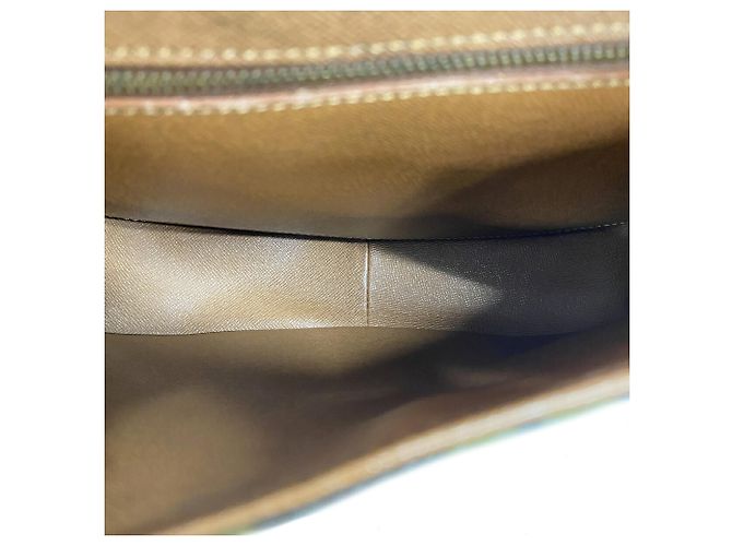 Saint-Cloud Borsa a tracolla Louis Vuitton Monogram Saint Cloud GM - vista 4