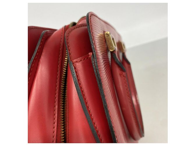 Louis Vuitton Epi Pont Neuf Handbag - view 11
