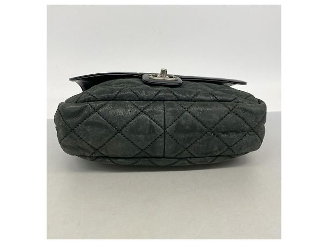 Chanel Matelassé Schultertasche - Ansicht 3