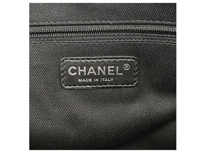 Chanel Matelassé Schultertasche - Ansicht 5