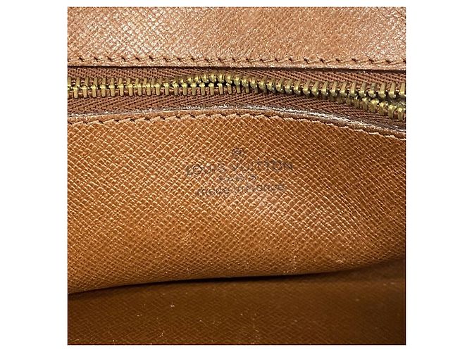 Borsa a pochette Louis Vuitton Monogram Marly Dragonne GM - vista 5
