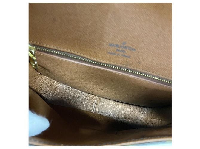Saint-Cloud Sac à épaule Louis Vuitton Monogram Saint Cloud GM - view 4