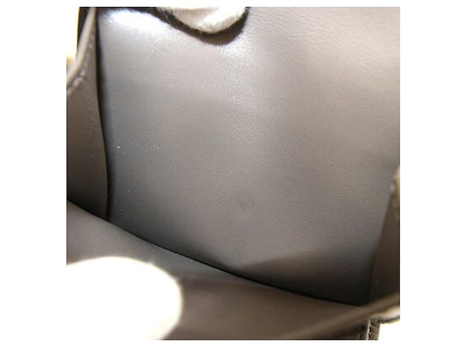 Céline Portefeuille tri-fold Celine en cuir grainé grisâtre - vue 9