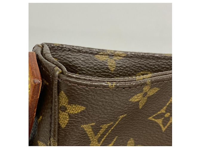Louis Vuitton Monogram Looping GM Shoulder Bag - view 8