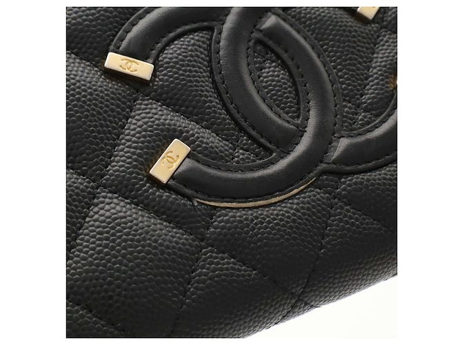 Chanel CC Filigree Zip Wallet - view 6