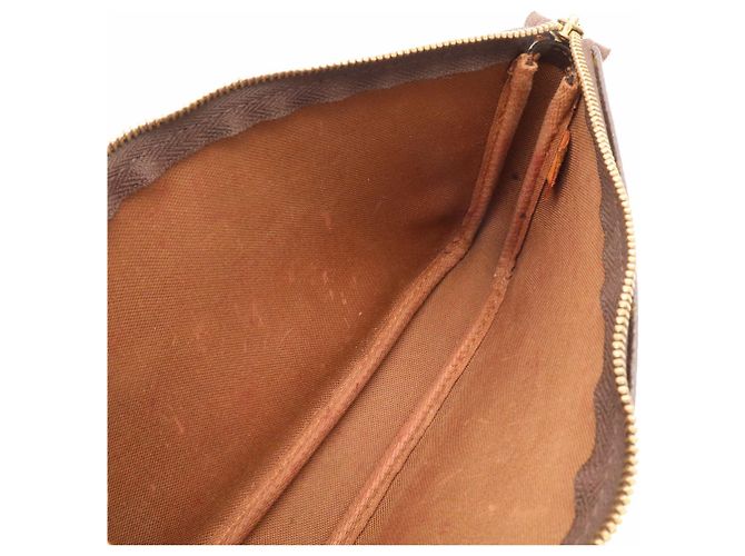 Sac à main Louis Vuitton Monogram Pochette Accessoires - vue 9