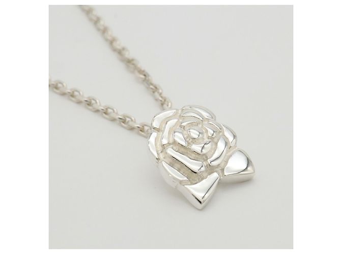Collar con colgante Camelia CHANEL - vista 4