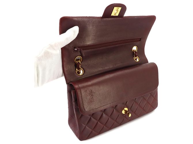 Borsa a tracolla con catena Chanel Matelasse 25 - vista 9
