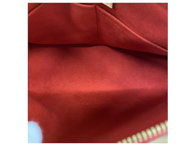 Sac à main Louis Vuitton Monogram V Tote BB - vue 4