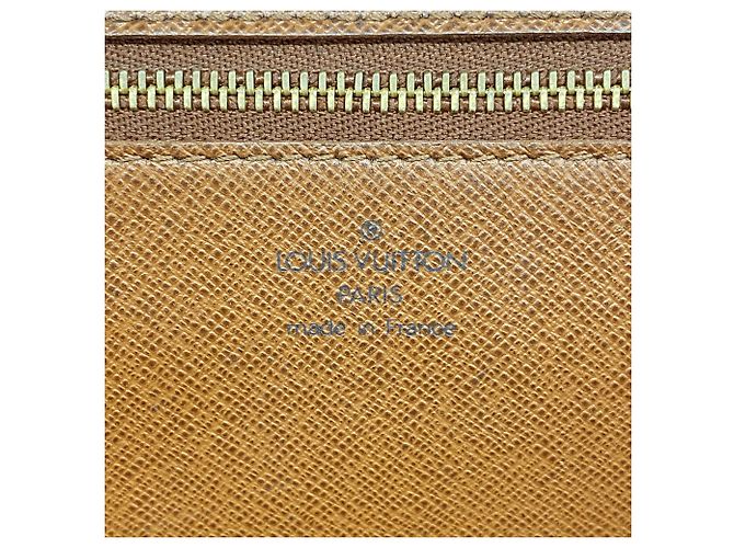 Borsa a tracolla Louis Vuitton Monogram Bordeaux 24 - vista 5