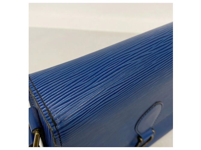 Saint-Cloud Borsa a tracolla Louis Vuitton Epi Saint Cloud - vista 14