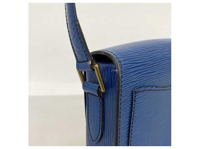 Saint-Cloud Borsa a tracolla Louis Vuitton Epi Saint Cloud - vista 6